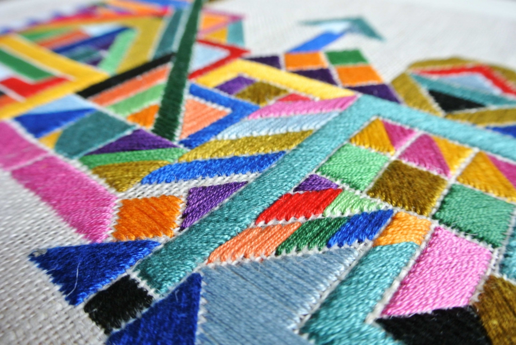 Zuzana Lalikova, geometría bordada