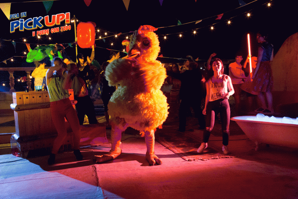 Monta el pollo con Pick up!