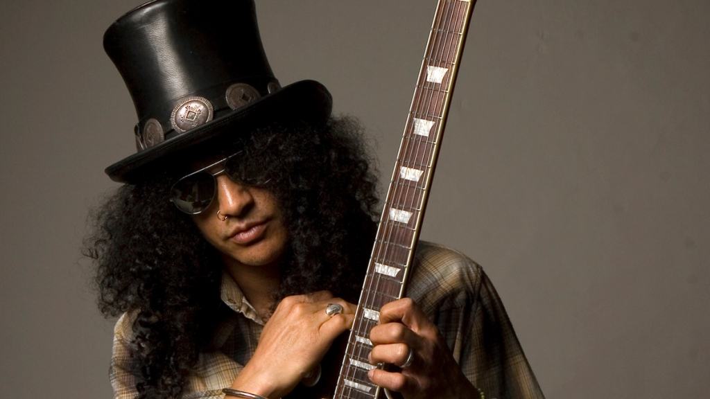 ¡Slash vuelve a estar de moda!