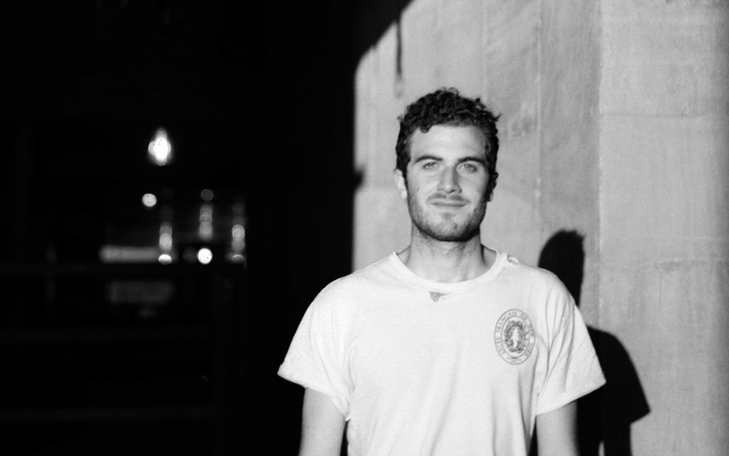 Nicolas Jaar presenta ‘Coin In Nine Hands’
