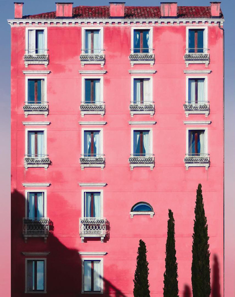 andria-darius-pancrazi-minimalist-pink-summer-photography-designboom-7