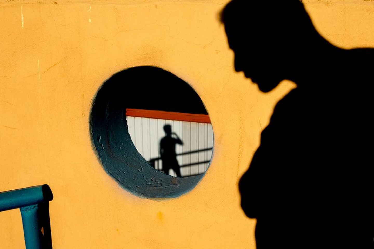 Sombras y siluetas protagonizan ‘In Pursuit Of Myself’