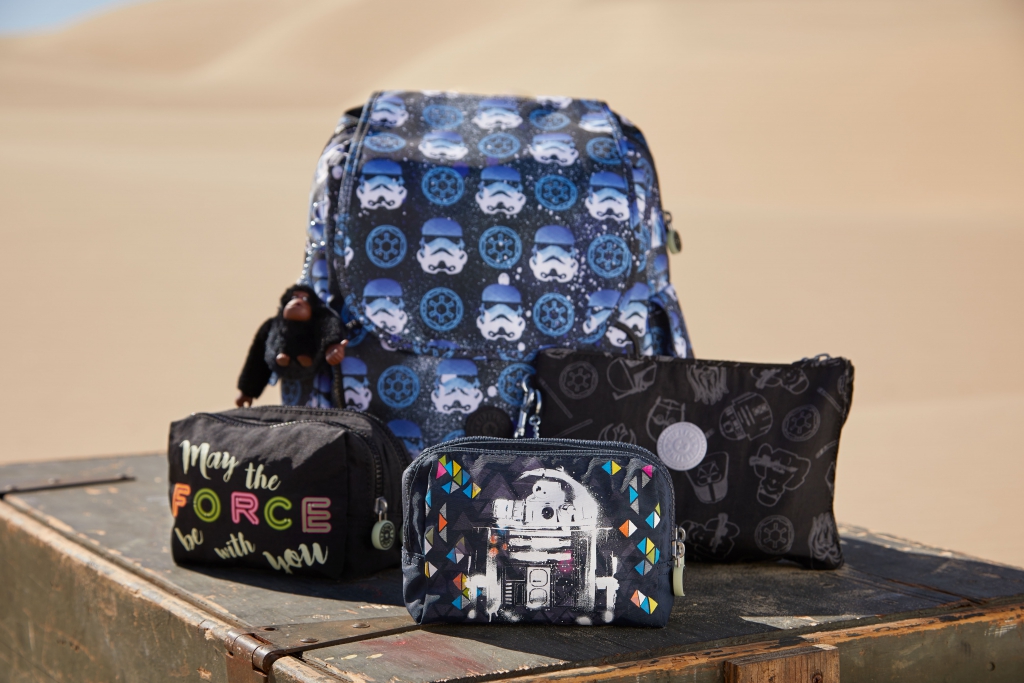 Kipling te lleva a una galaxia muy, muy lejana con su nueva colección
