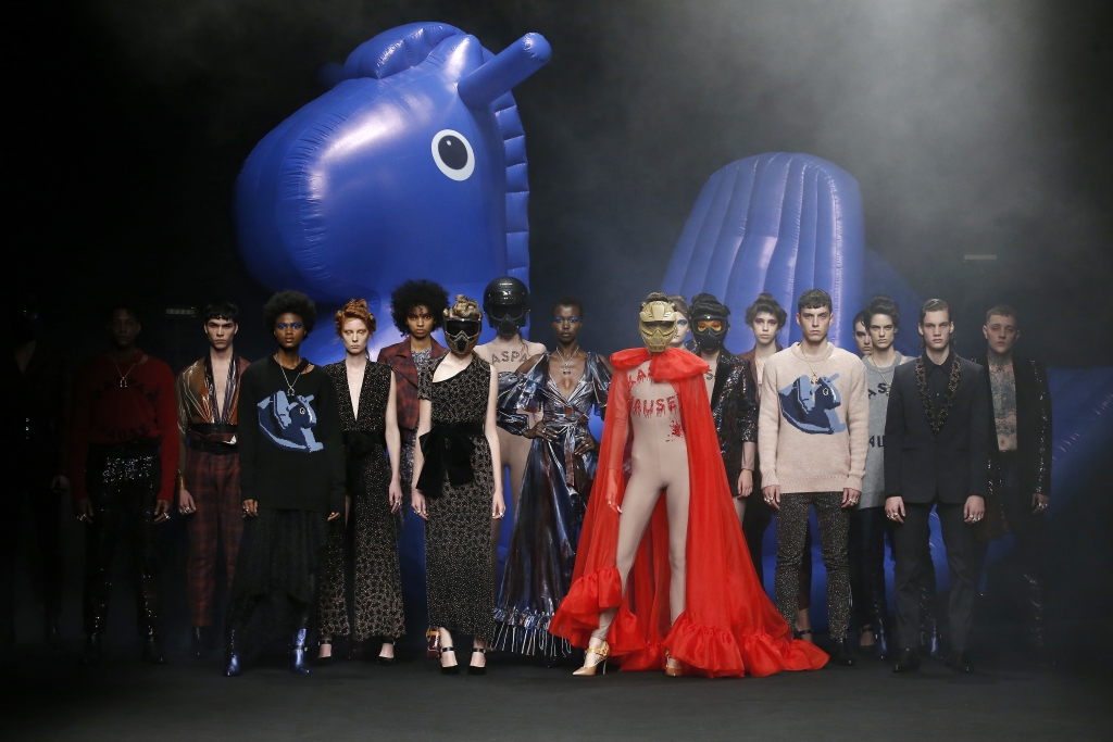 Ana Locking presenta Kaspar Hauser para la FW19-20 en la Mercedes Benz Fashion Week Madrid