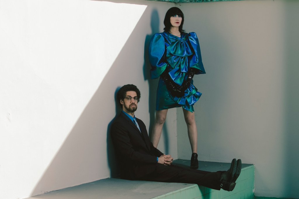 Karen O y Danger Mouse, La Dispute, Vampire Weekend, Sigrid, Frankie Cosmos, Arre! Arre!, Oso Leone, ESPALDAMACETA… ¡Más guitarras para las novedades de marzo!