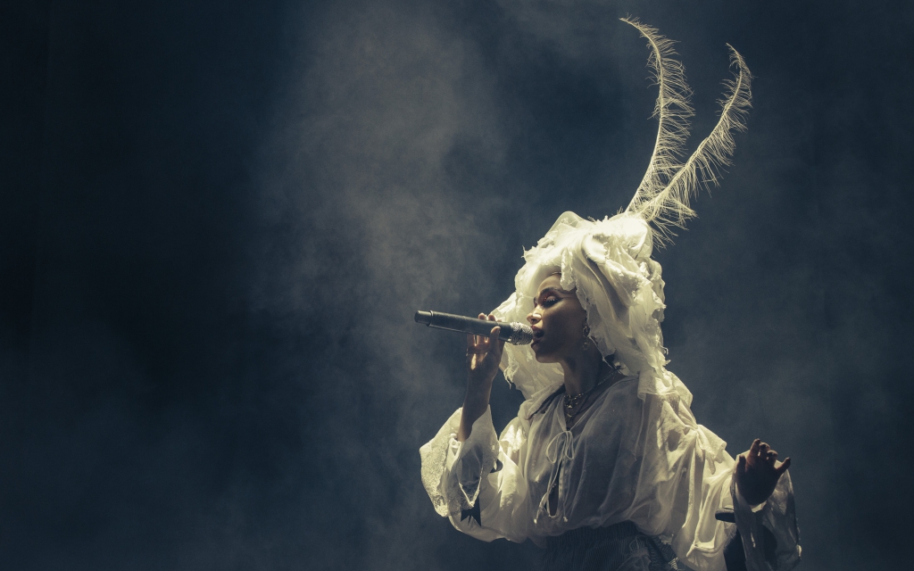 ‘Magdalene’, la performance de FKA twigs que nos dejó sin aliento