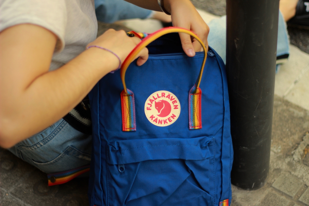 Celebra el Orgullo con el modelo Rainbow de Fjällräven Kånken