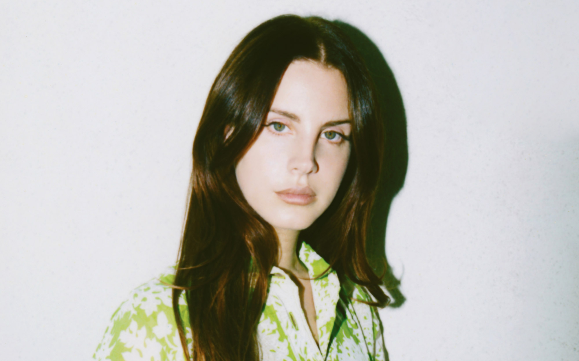 Lana Del Rey ultima los detalles de su esperado quinto álbum