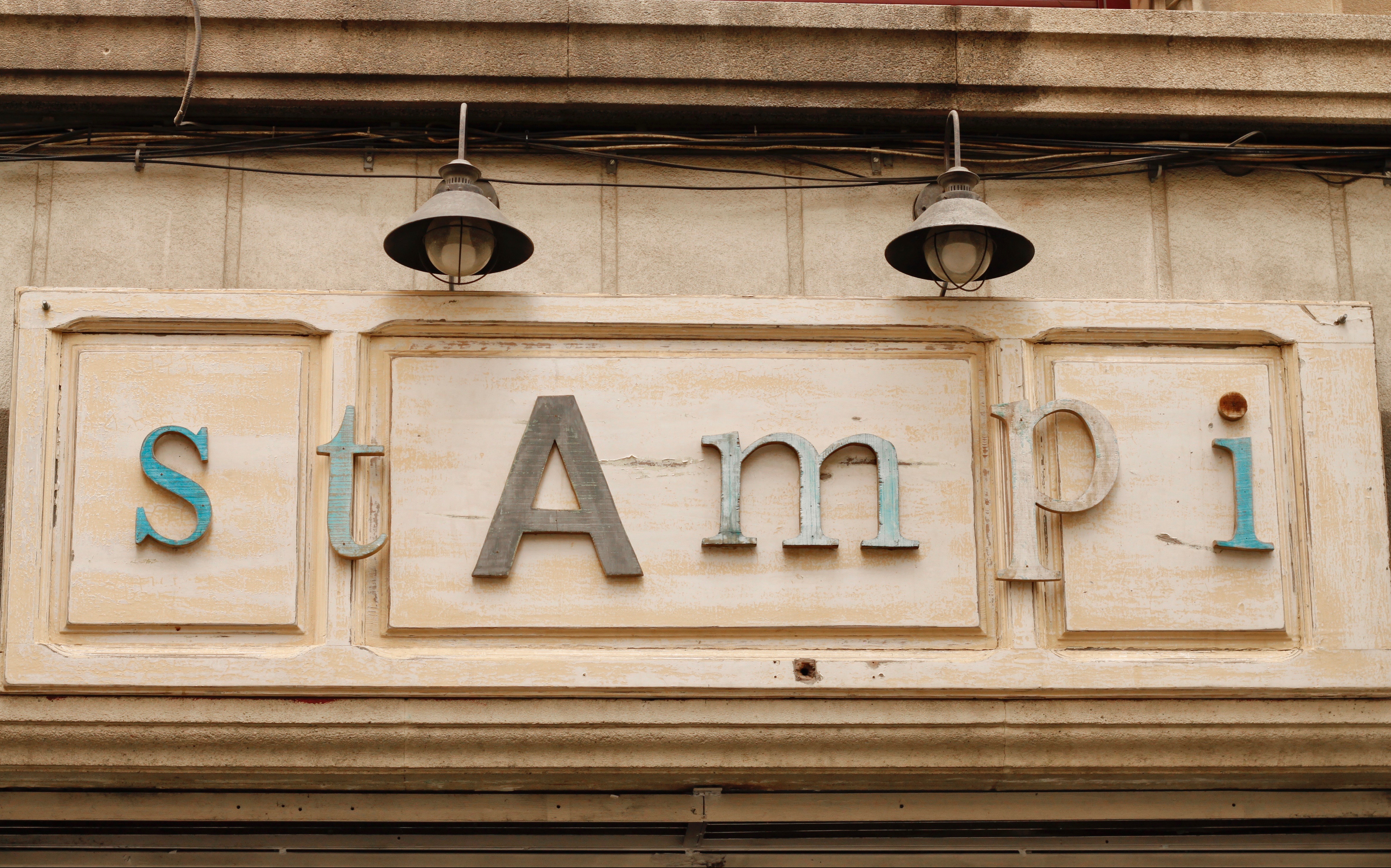 Stampi, tu nueva coctelería favorita de Gràcia
