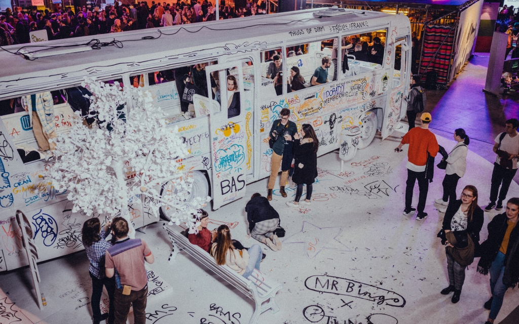 El festival belga de diseño internacional Us By Night celebra su cuarta edición (y no puedes perdértela)