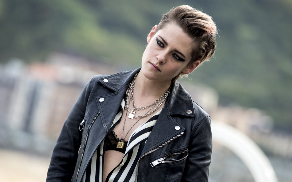 Kristen Stewart, galardonada con el premio Actriz de la Década