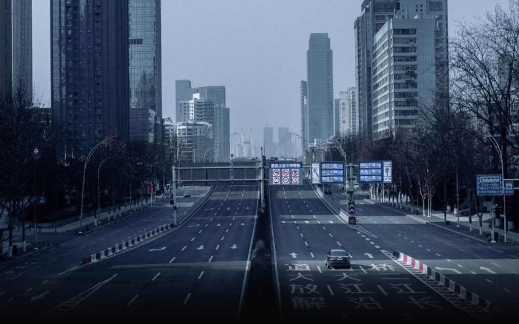 Wuhan, cerrada y desde el aire, en el nuevo corto de Lan Bo ‘The Long Night’