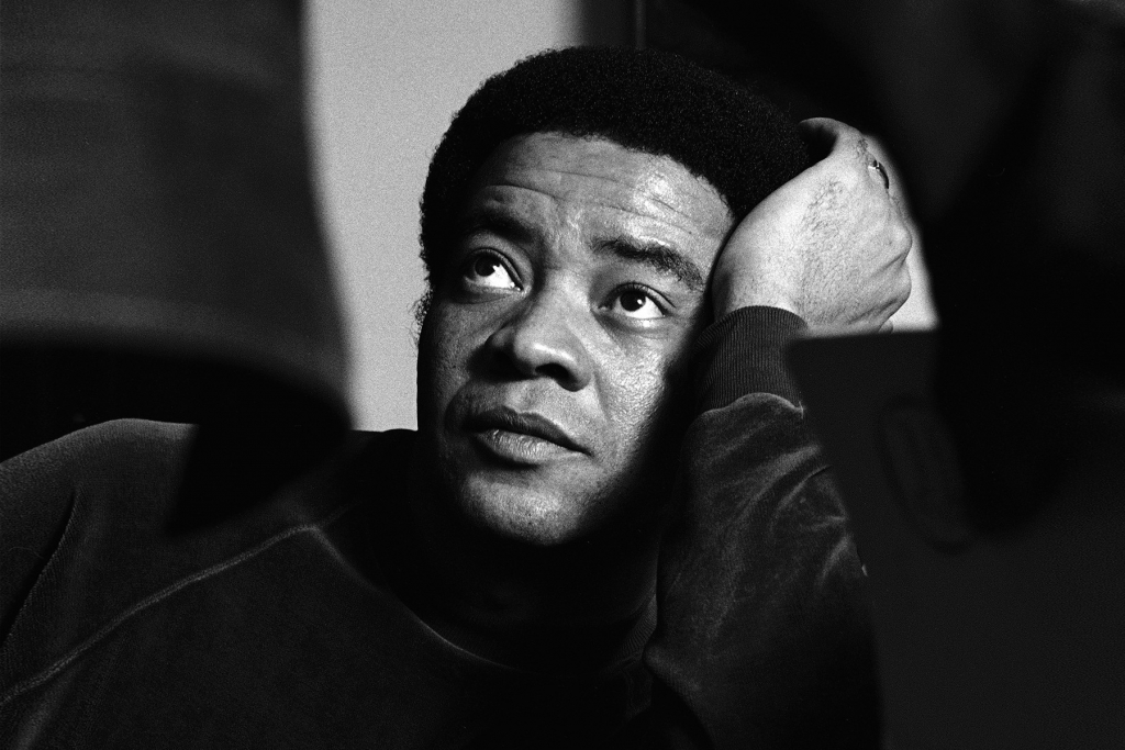 Ain’t no sunshine when he’s gone… Recordamos a la leyenda del soul Bill Withers