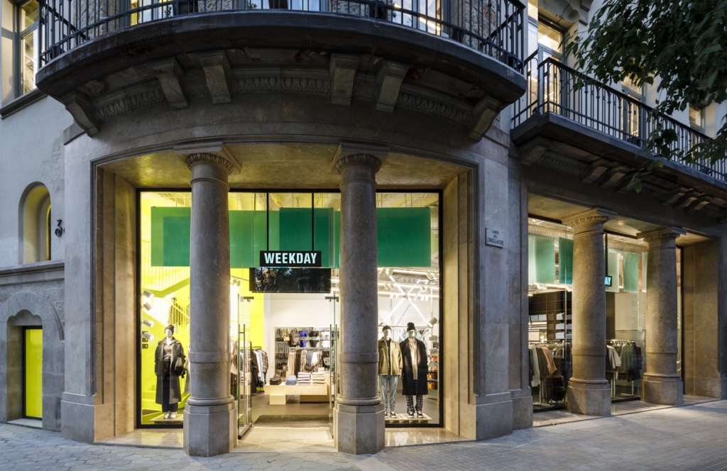 Weekday estrena tienda en Barcelona, la primera de la marca en España