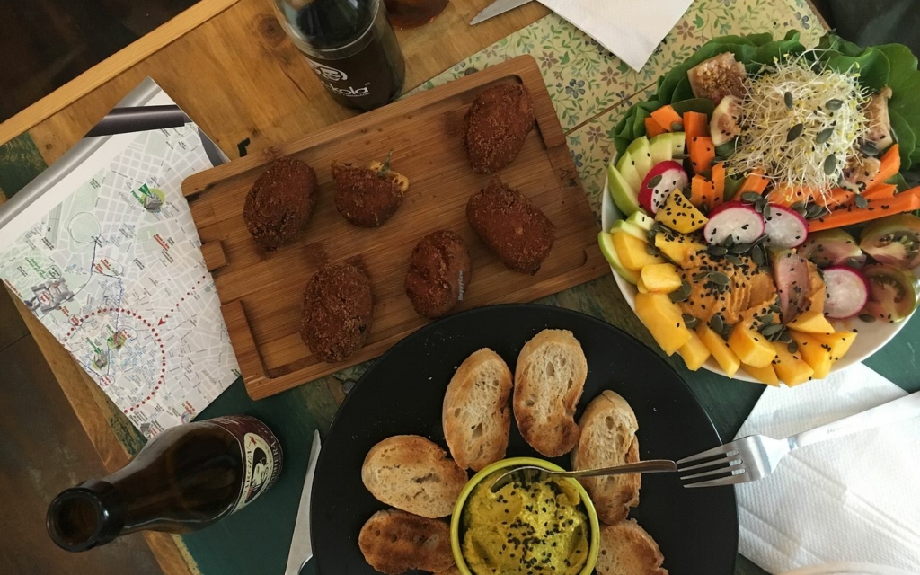 El Perro Gamberro, un restaurante vegano de lo más variado