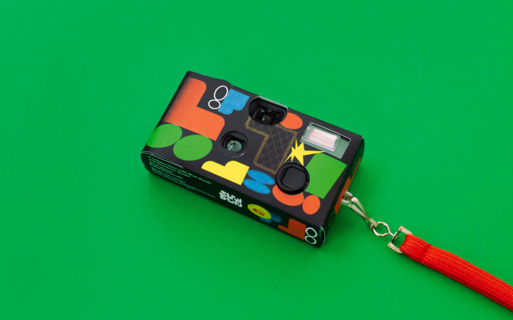 EEEEEEEEEE Reused Disposable Cameras da una segunda vida a las cámaras analógicas desechables