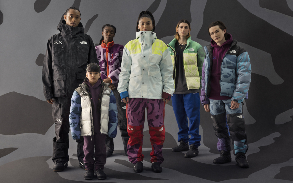 KAWS impregna de arte y color la nueva colección de esquí de ​​The North Face