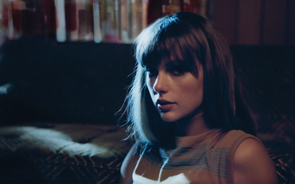 #NewMusicFriday: escucha lo nuevo de Taylor Swift, Arctic Monkeys, Caroline Polachek…