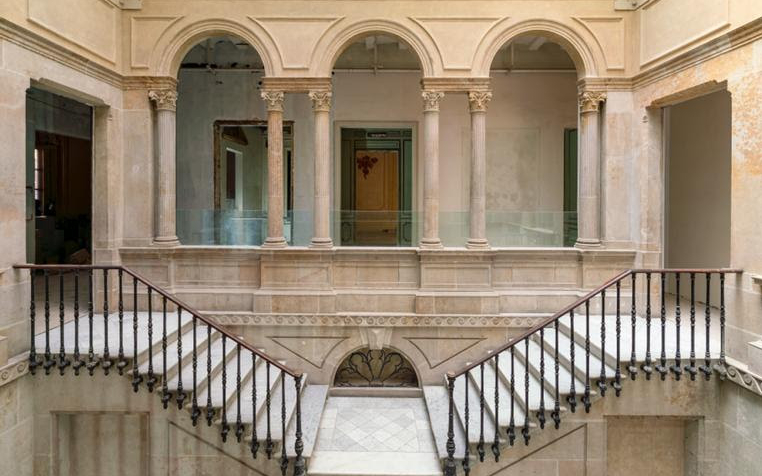 Casa Gralla reabre como un multiespacio para el arte emergente y la moda vintage