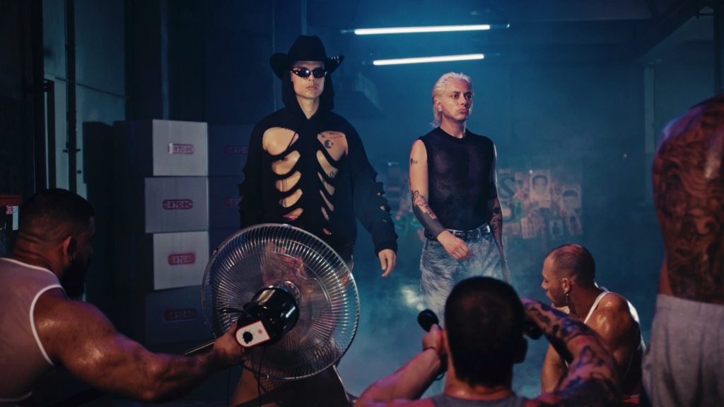 Bershka x CA7RIEL & Paco Amoroso: una oda a la irreverencia