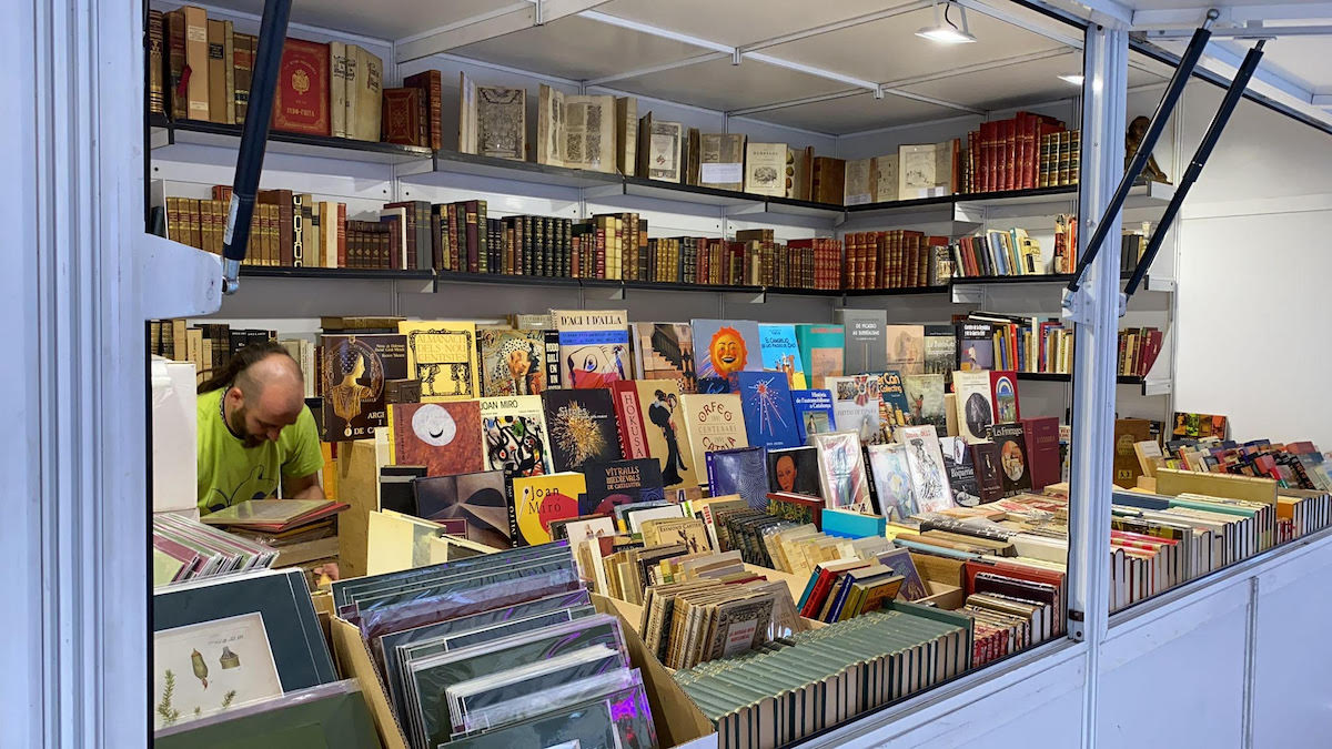 74ª Fira del Llibre d’Ocasió Antic i Modern: un recorrido plagado de tesoros en Passeig de Gràcia