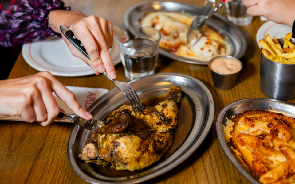 APLUMA x Specials, la opción más gourmet para comer pollo a l’ast