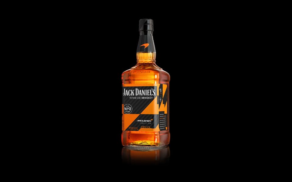 Motor y diseño de culto: así es la nueva edición limitada de Jack Daniel’s y McLaren F1 Team